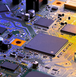 Minimizing Semiconductor Plant Downtime and Boosting Profit Margins through a Connected Worker Strategy