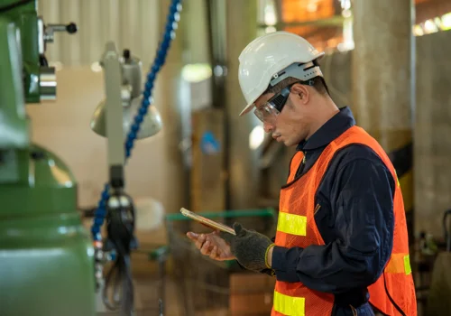 Improve Industrial Worker Productivity with Mobile EAM Software for SAP