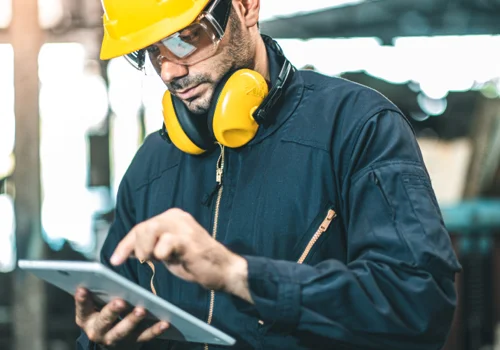 Transform Manufacturing Operations with a Connected Worker Platform